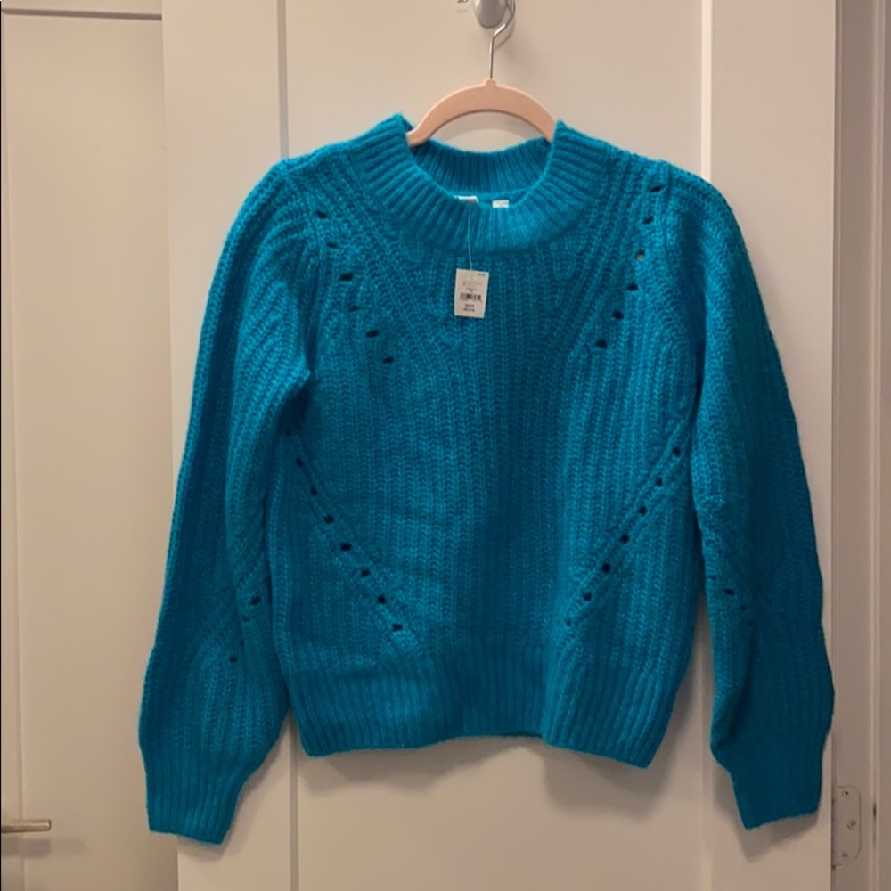 GAP knit sweater
